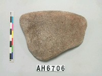 藏品(褐色夾砂陶口緣)的圖片